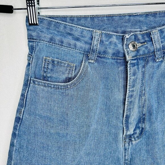 SHEIN Women's High Waisted Wide Leg Denim Shorts Light Wash Sz Small (28 x 2.5) - Picture 2 of 8